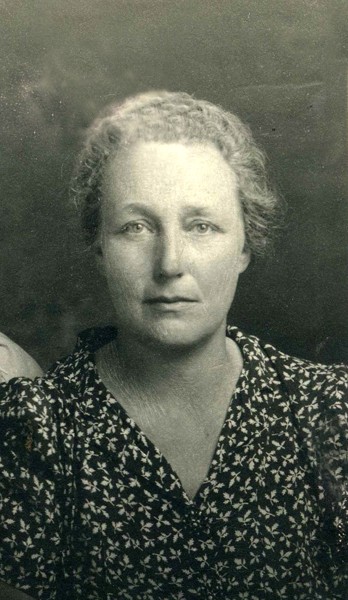 Emma Jane Loy (1904-1993)
